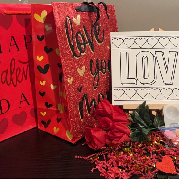 Pre-drawn Canvas Kit - Picture 10 of 16